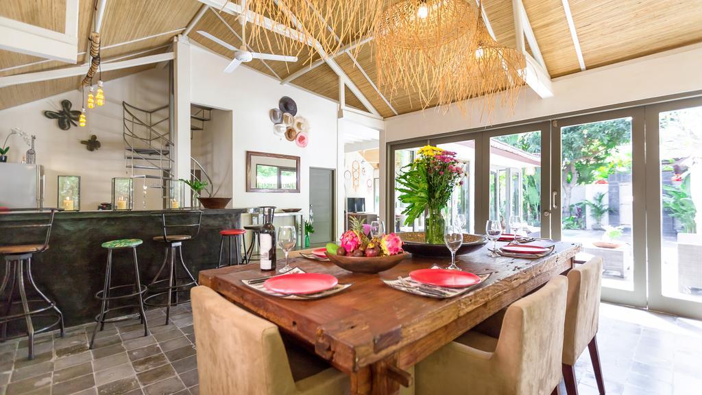 Luxury Villa Kudeta 300M Beach And Heart Of Seminyak Екстер'єр фото